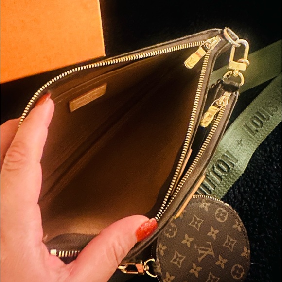 Louis Vuitton Multi Pochette - Picture 12 of 15